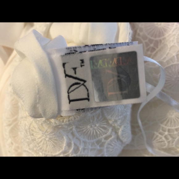 Diane Von Furstenberg Silk Dress - Picture 6 of 8